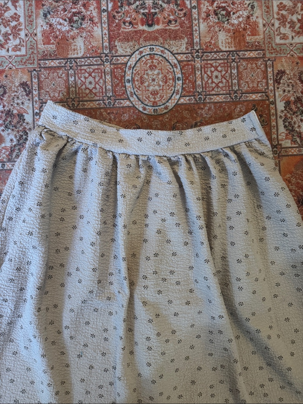 3/$25 bundle and save. Textured Cream Eyelet Ruffle two piece - Picture 3 of 5